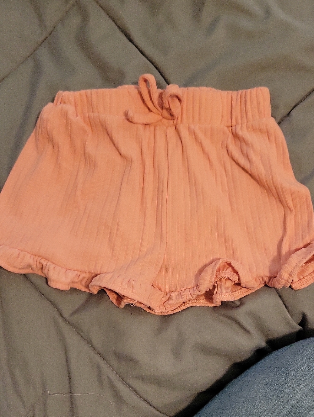 High-Waist Peach Ribbed Ruffle Shorts